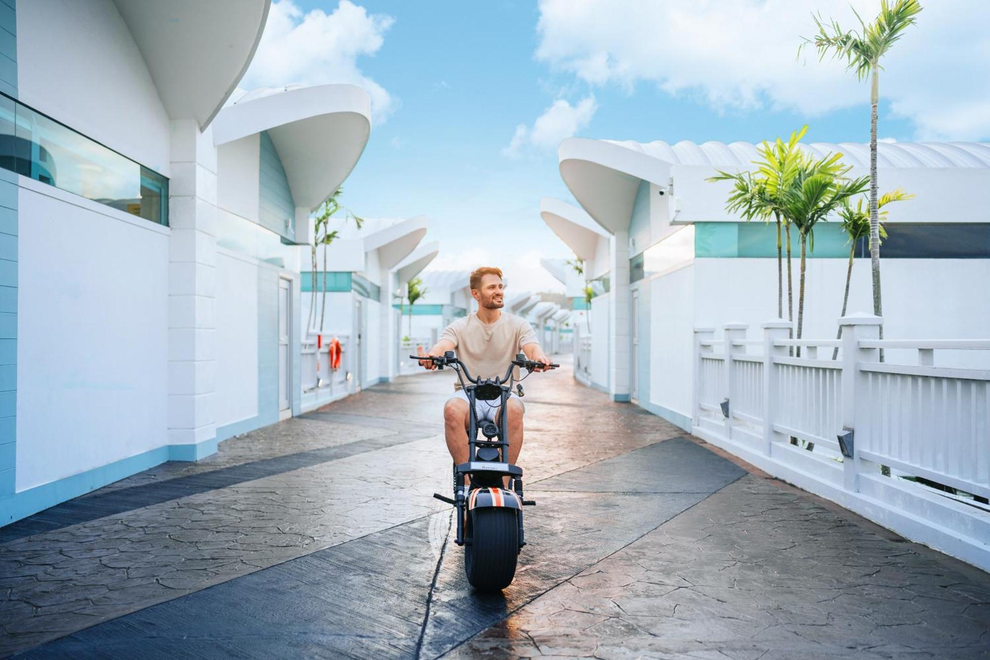 Hotel Lexis Hibiscus Port Dickson Exterior foto