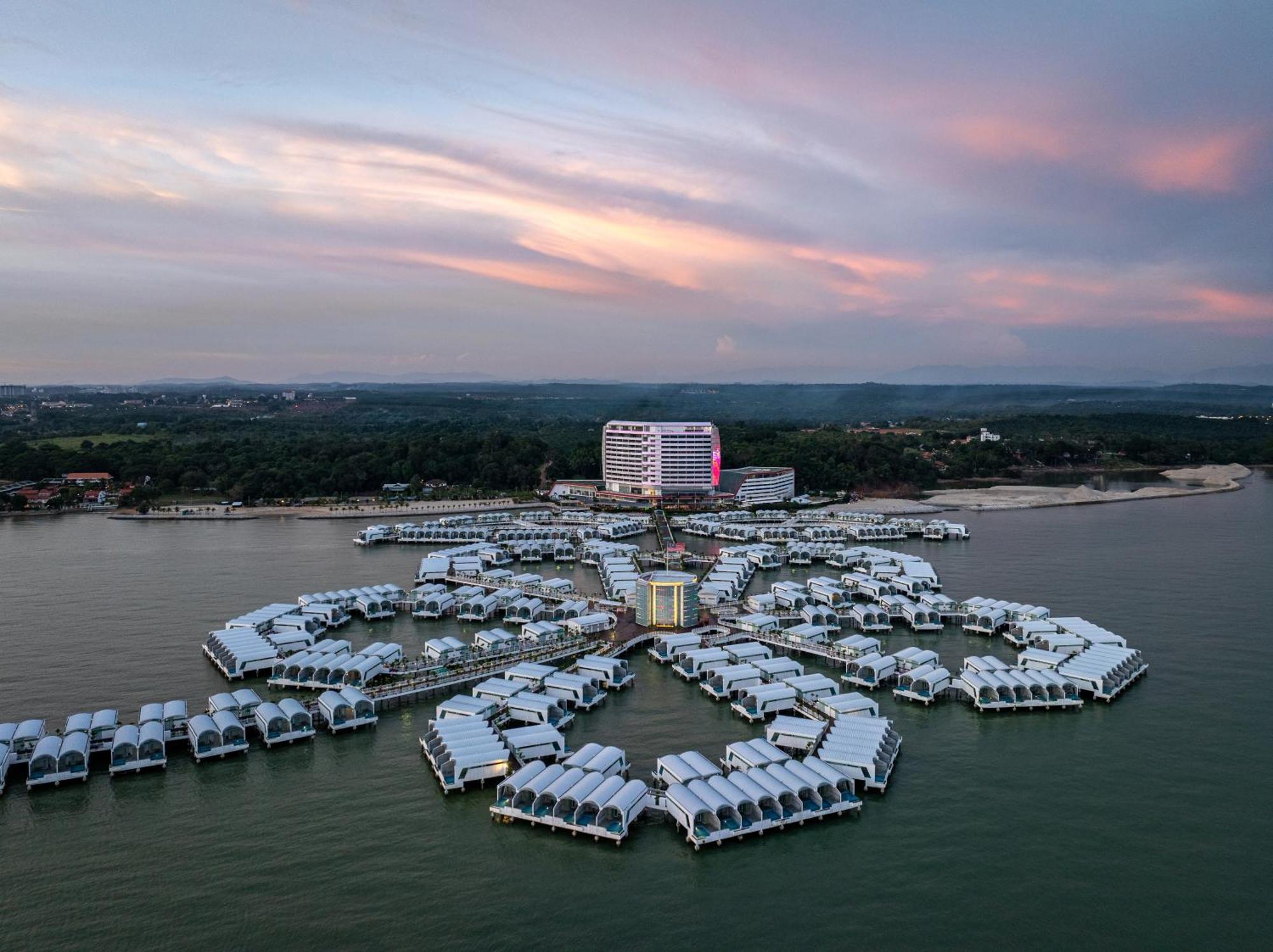 Hotel Lexis Hibiscus Port Dickson Exterior foto